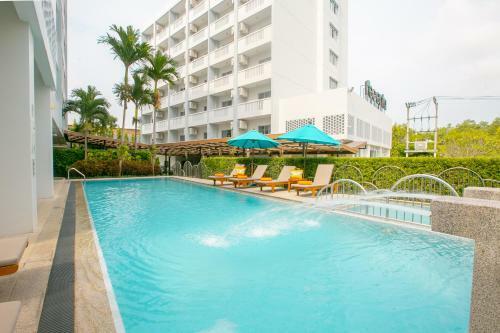 Hotel Recenta Phuket Suanluang