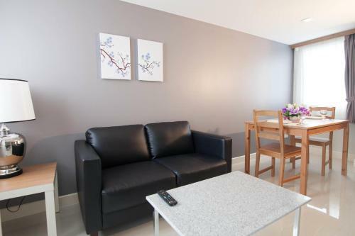 Aparthotel Racha Residence