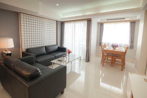 Aparthotel Racha Residence