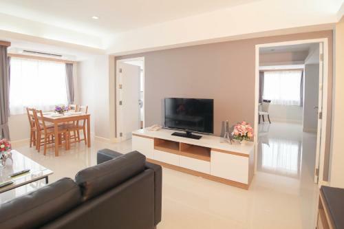 Aparthotel Racha Residence