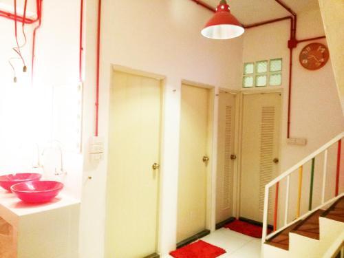 Safe And Sound Hostel