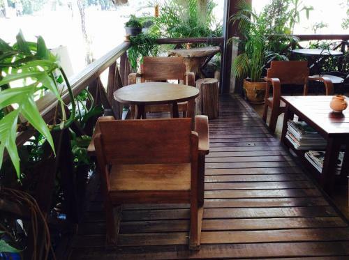 Hostal Ez House