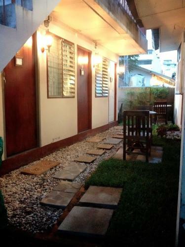 Hostal Coffee In Narrow Guesthouse