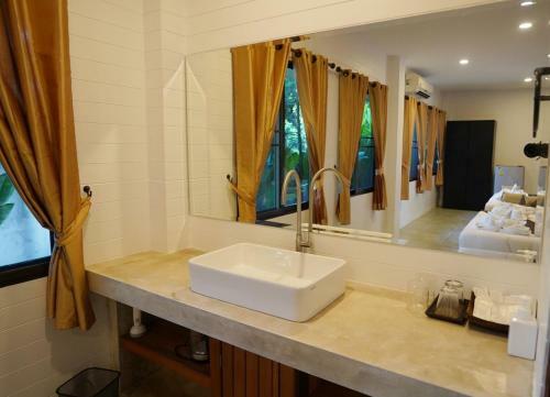 Hotel Lemur Resort