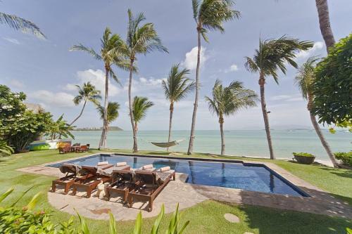 Bangrak Beachfront Villa