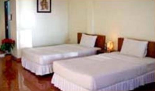 Hotel Phuket Naithon Resort