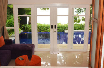 Hotel Replay Pool Villa Beachfront Samui