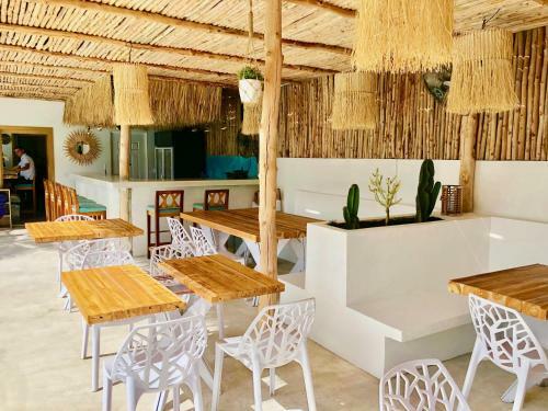 Hotel Kinnaree Resort