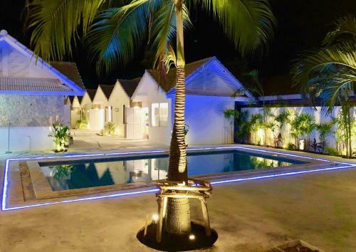 Hotel Kinnaree Resort