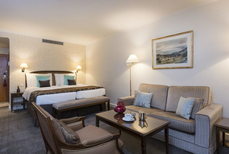 Hotel Bristol