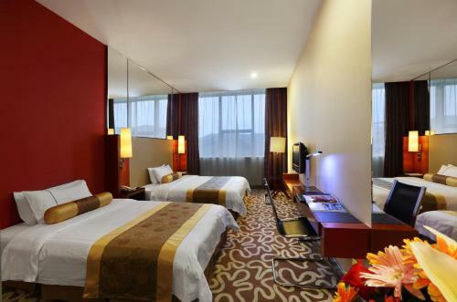 Shenzhen Caa Holy Sun Hotel, Luohu Railway Station