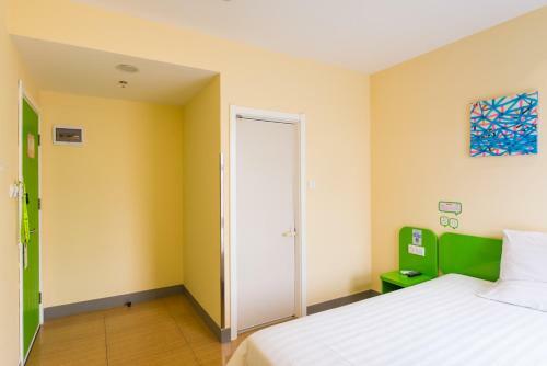 Hotel Hi Inn Shenyang Railway Station