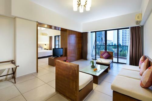 J Hotel