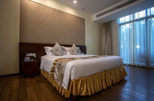 Hotel Serenity Marina