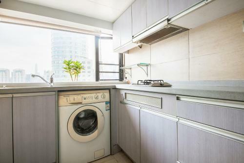 Shenzhen Style Apartment