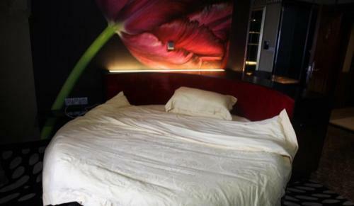 Shenzhen Style Apartment