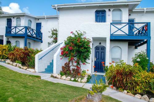 Trade Winds Hotel
