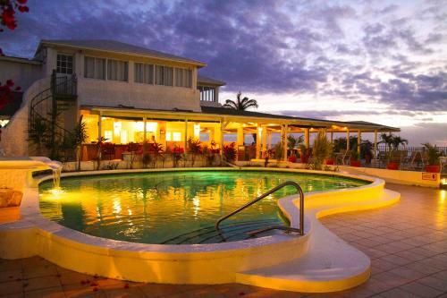 Trade Winds Hotel
