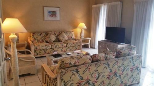 Trade Winds Hotel