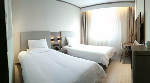 Hotel Hanting Express Shanghai East Jinling Road