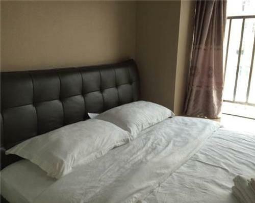 Shenzhen Dongmen Haicheng Boutique Apartment