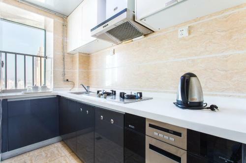 Shenzhen Dongmen Haicheng Boutique Apartment
