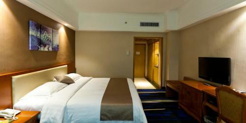 Shenzhen Kaili Hotel, Guomao Shopping Mall