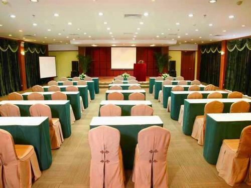 Shenzhen Kaili Hotel, Guomao Shopping Mall