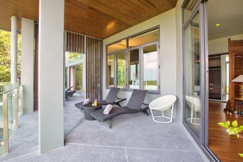 Villa Skyfall