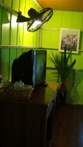 Hotel Tree Tops River Huts