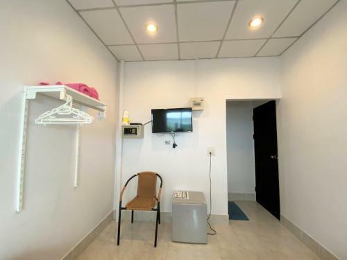Hostal Som Guesthouse