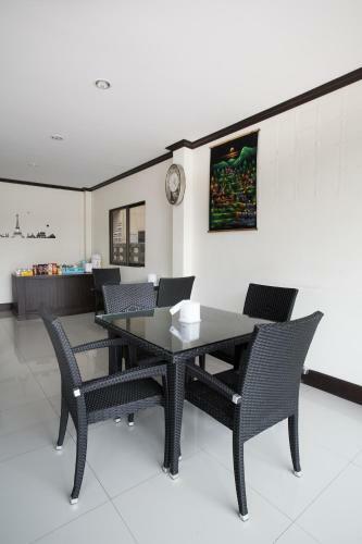 Aparthotel Paripas Express Patong