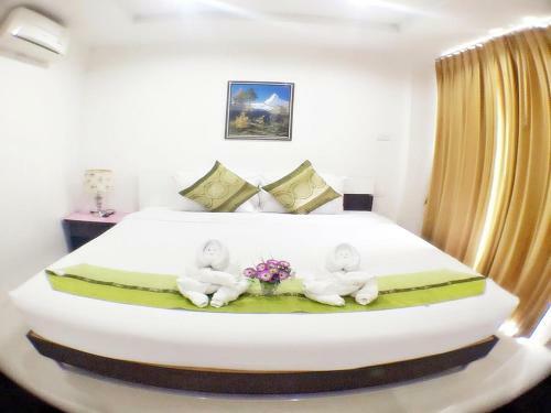 Hostal Swiss House