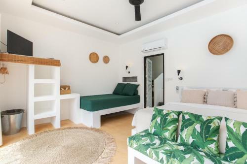 Eden Beach Villas