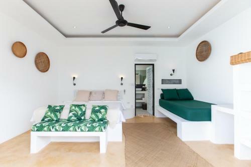 Eden Beach Villas