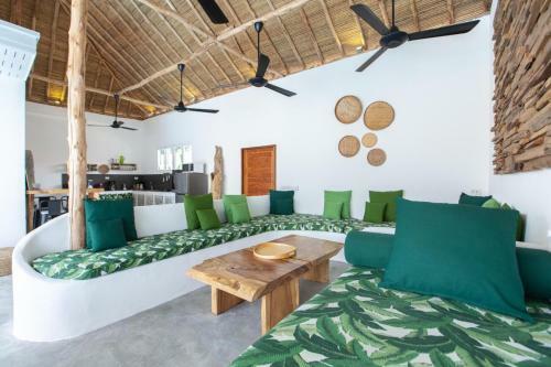 Eden Beach Villas