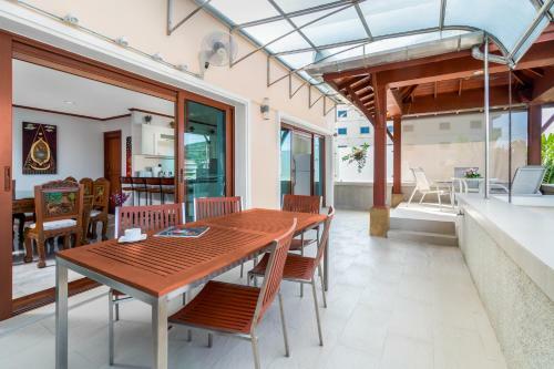 Aparthotel Surin Sabai Condominium