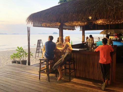Hotel Tup Kaek Sunset Beach Resort-sha Plus