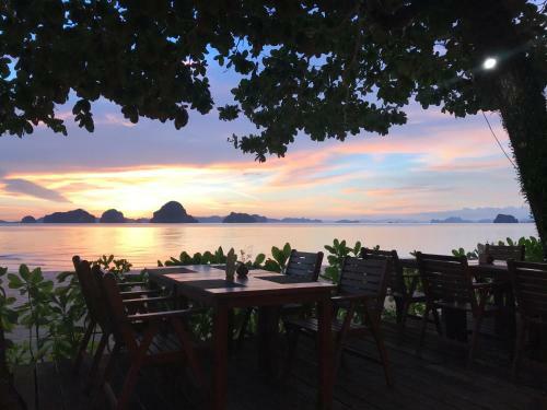 Hotel Tup Kaek Sunset Beach Resort-sha Plus