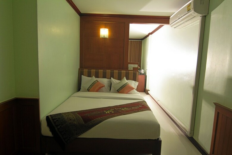 Hotel Sky Suites