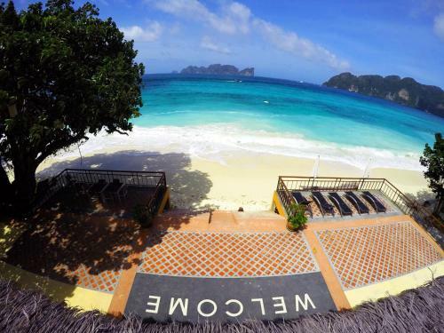 Hotel Phi Phi Long Beach Resort & Villa