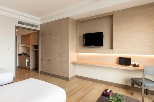 Jasmine City Hotel