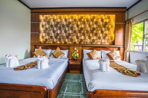 Hotel Phi Phi Andaman Beach Resort