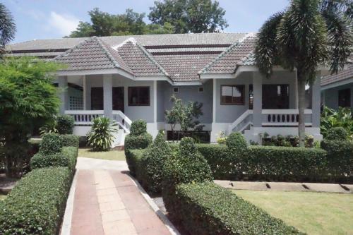 Hotel Phi Phi Andaman Beach Resort