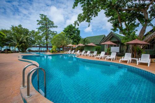 Hotel Phi Phi Andaman Beach Resort