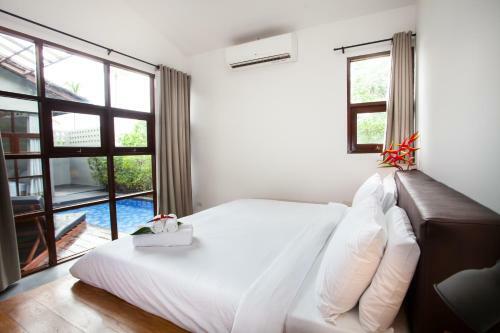 Baan Talay Pool Villa