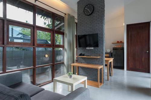 Baan Talay Pool Villa