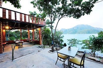 Phi Phi Sea Sky Resort