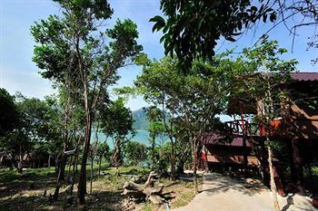 Phi Phi Sea Sky Resort