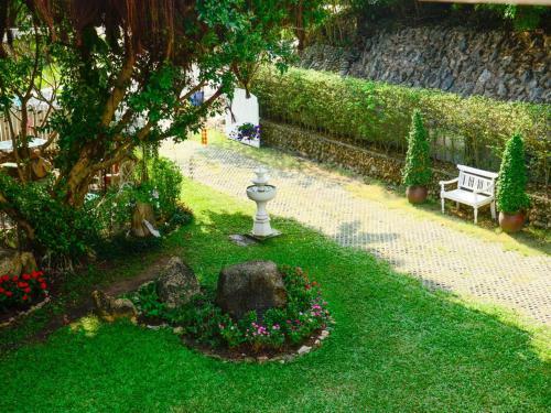 Banyan House Samui Bed And Breakfast (adult Only)
